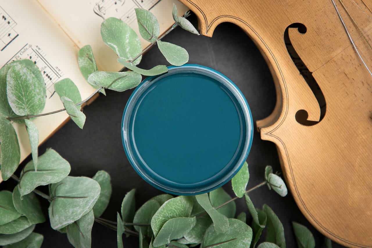 Dixie Belle Paint Antebellum Blue